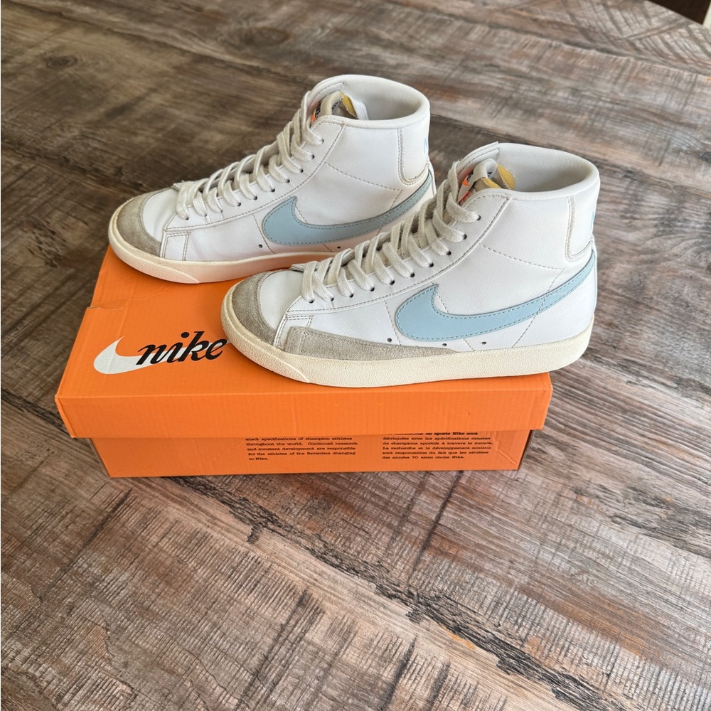 Nike Blazer Mid ‘77 - Blue + White
